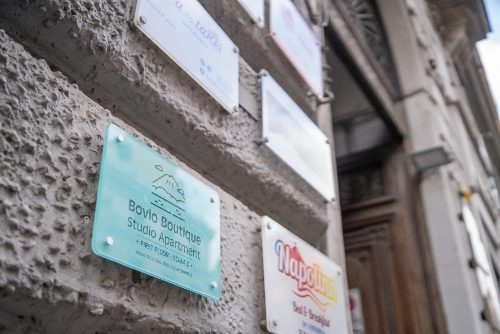 Bovio Boutique Studio Apartment Napoli Exterior foto