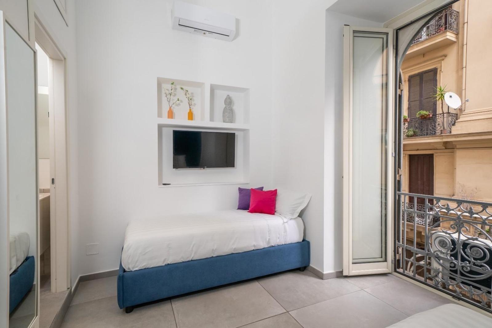 Bovio Boutique Studio Apartment Napoli Exterior foto