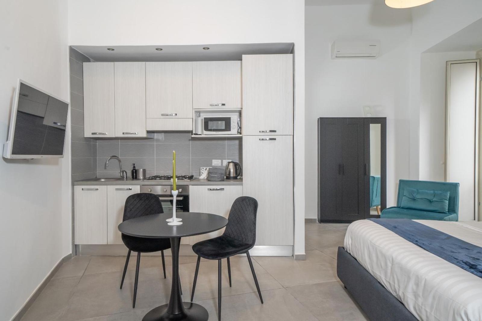 Bovio Boutique Studio Apartment Napoli Exterior foto