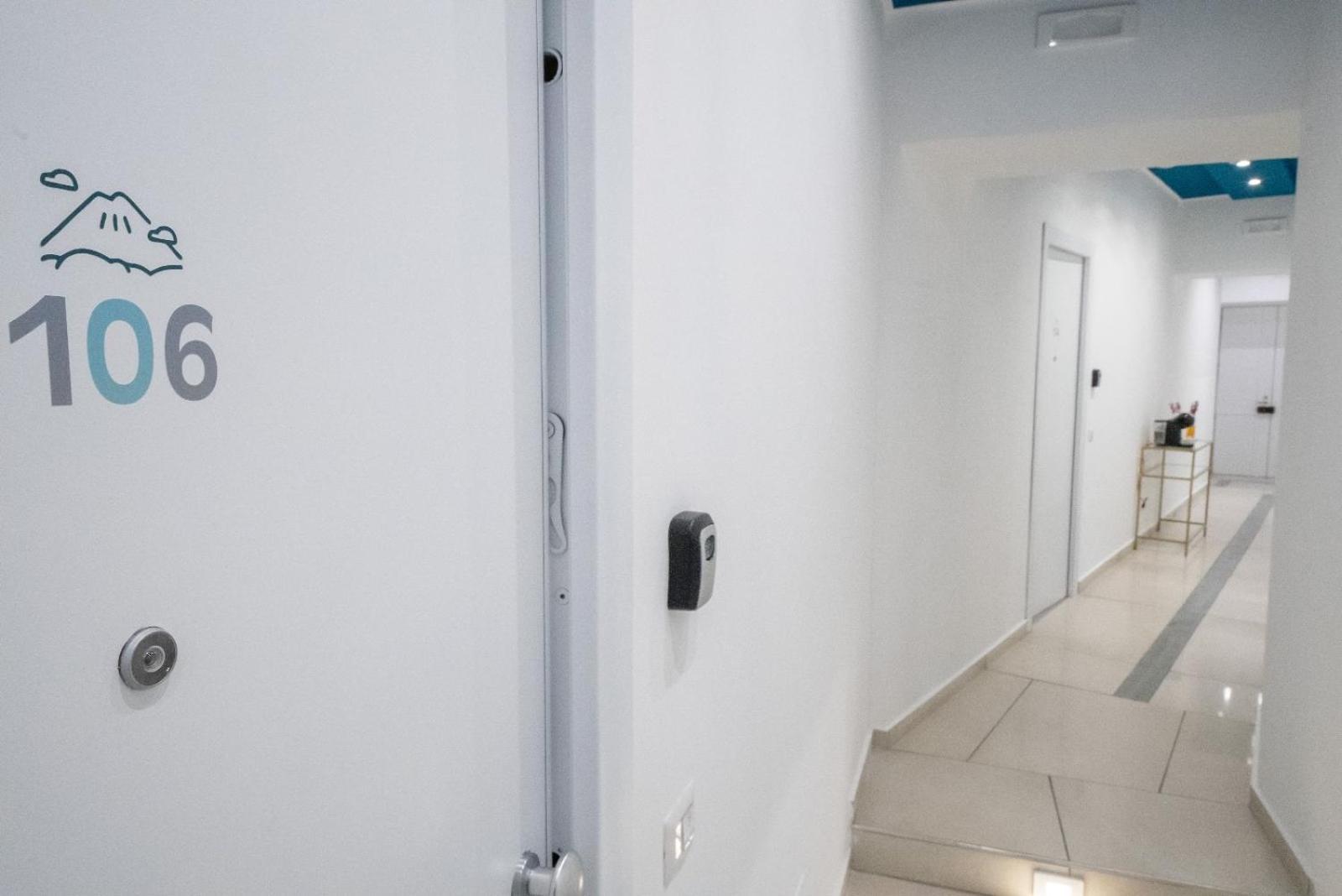 Bovio Boutique Studio Apartment Napoli Exterior foto